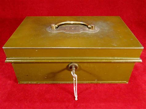 antique metal keyed bank box with handle|Antique Bank Box (with key) .